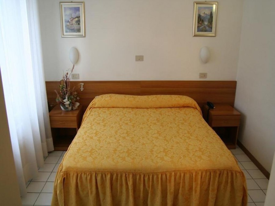 Hotel Elena