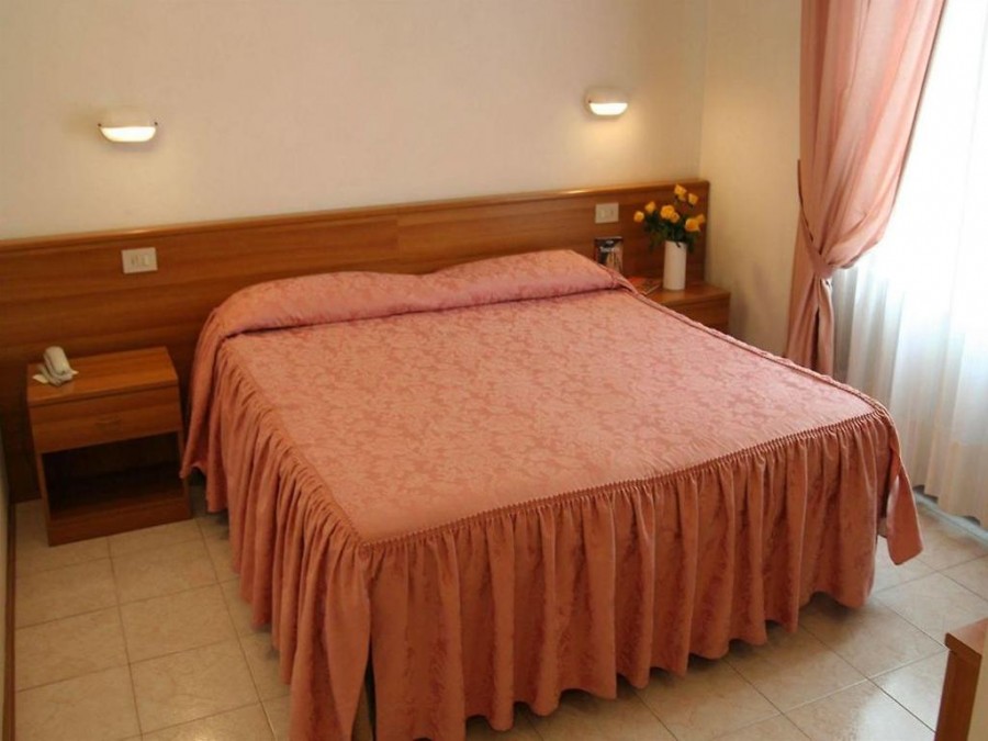 Hotel Elena