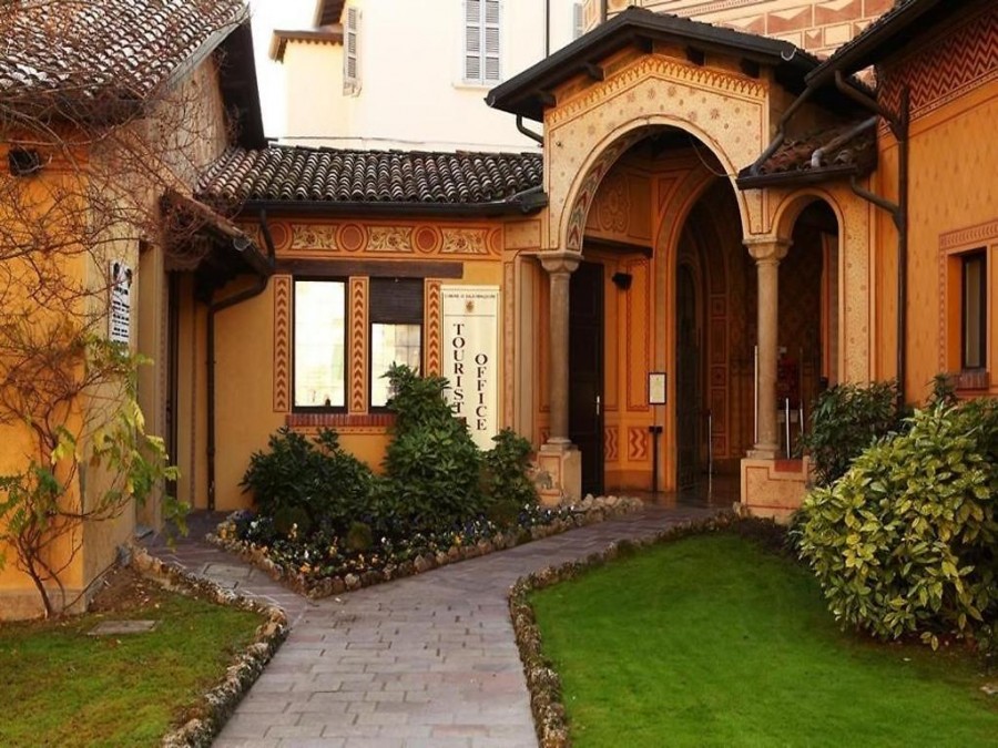 Albergo Domus