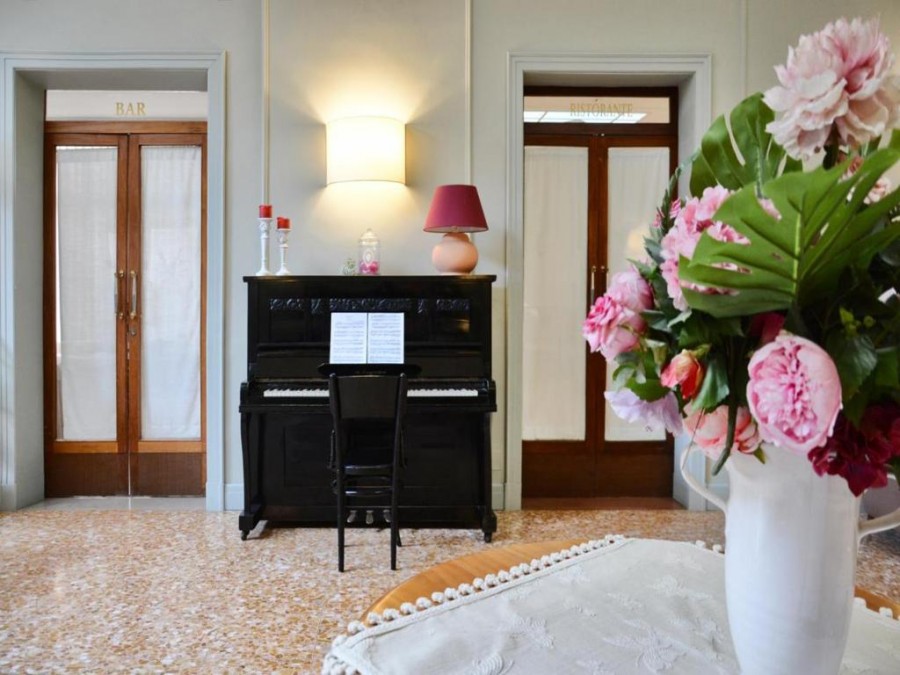 Hotel Touring Wellness & Beauty