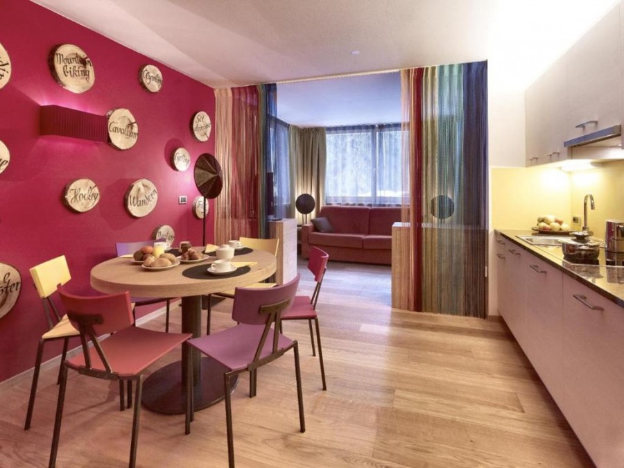 Residence Color Home Suite Apartment